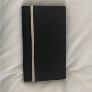 Glint Black Clutch